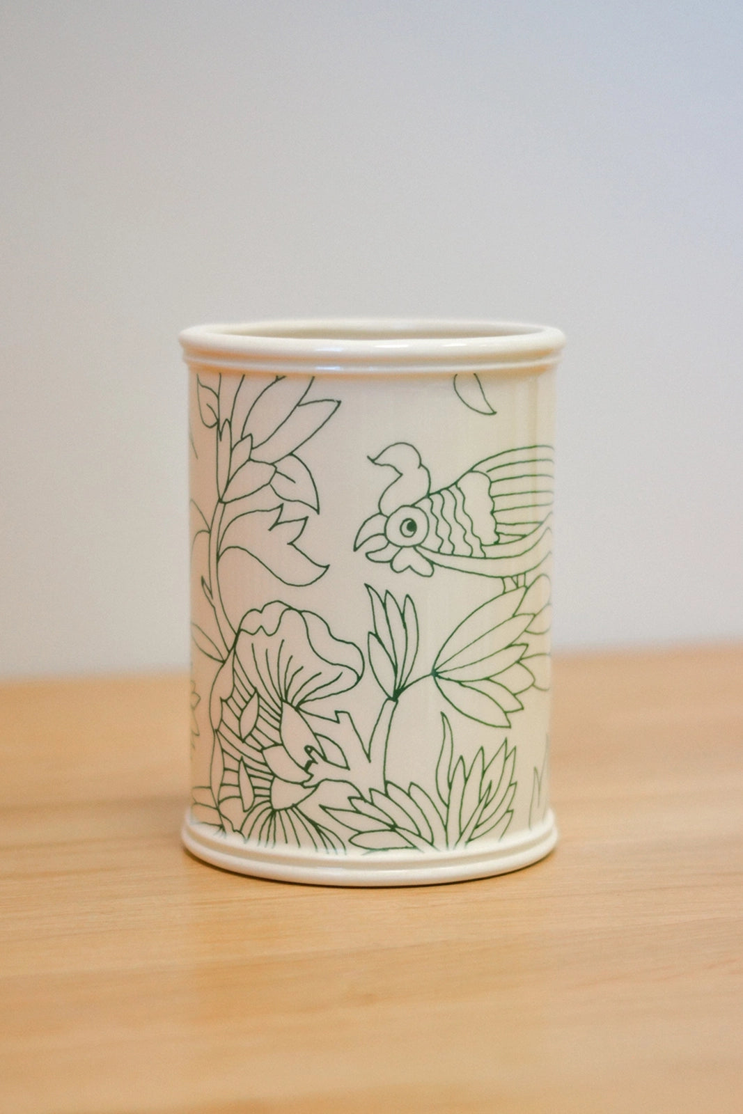 Utensil jar